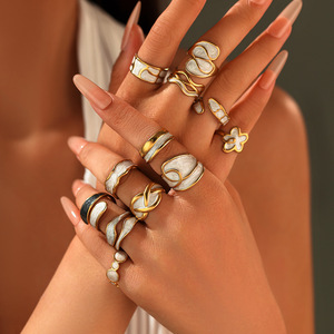 Anillo Minimalista de Acero Inoxidable, Resistente al Agua, Chapado en Oro de 18K, Anillo Abierto para el Dedo Índice para Mujer - Product Image 1