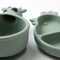 Ensemble repas bébé en silicone OEM pour animaux de ferme, sans BPA, avec bol vache, assiette poulet, bavoir cochon, cuillère et fourchette, qualité alimentaire pour l'alimentation des tout-petits