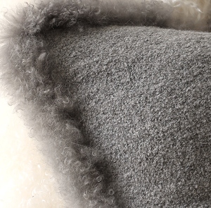 Vente en gros, mélange <span class=keywords><strong>de</strong></span> <span class=keywords><strong>laine</strong></span> douce personnalisée avec garnitures en fourrure mongole <span class=keywords><strong>Lama</strong></span>, <span class=keywords><strong>laine</strong></span> d'agneau tissée à <span class=keywords><strong>la</strong></span> main, vente en gros, couverture à carreaux quatre saisons - Product Image 3