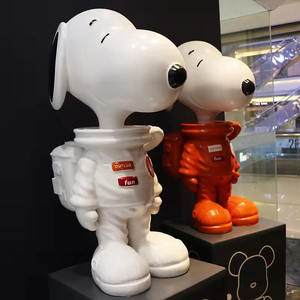 2025 haute qualité usine en gros fibre de verre résine Statue personnalisée grandeur nature dessin animé chien Sculpture décoration de la maison <span class=keywords><strong>Snoopy</strong></span> - Product Image 3