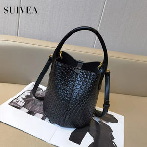 Mode fourre-tout seau sac nouveau Simple couleur Pure sac à bandoulière avancé sentiment cent sac à bandoulière - Product Image 4