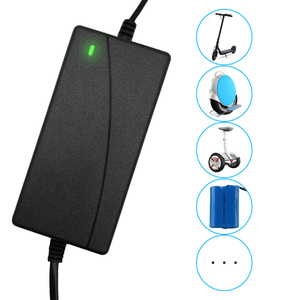 <span class=keywords><strong>Mini</strong></span> hoàn toàn tự động 12.6V Lithium Battery Charger Xe pin xe gắn máy sạc thiết bị máy tính xách tay Khả năng tương thích cho việc duy trì - Product Image 2