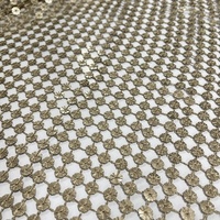S-12568-1 Nouveau design Tissu en dentelle brodée de paillettes de 6 mm motif filet de poisson doré pour maillots de bain et robes de mode pour filles et garçons