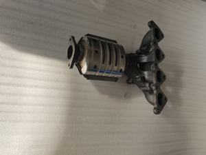 汽车制造商原装排气歧管，带排气催化转换器，适用于起亚秀尔 1.6L 2010-2011 直接安装式排放控制 - Product Image 4