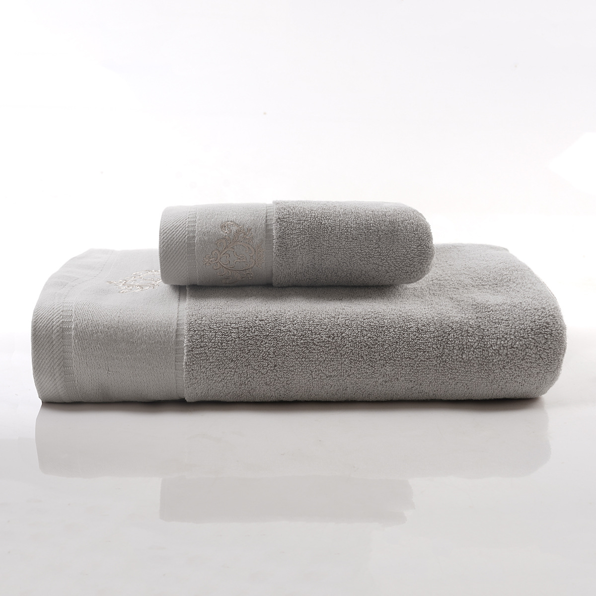 Couronne A Gris Clair [2 Serviettes 1 Serviette de Bain]