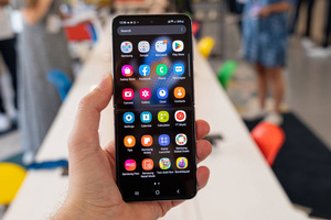 GSM-FIX Z <span class=keywords><strong>Flip</strong></span> <span class=keywords><strong>4</strong></span> Z Flip4 5G F721B F721U1 6.7" 8GB 128/256/512GB NFC Snapdragon Originale Pieghevole Nuovo Telefono Cellulare - Product Image 2