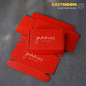 Caja de Cartón Corrugado Roja Personalizada para Navidad, con Diseño Festivo, Impresión Exterior, Mensaje de Felicitación, Cajas de Regalo de Papel para la Temporada Navideña - Product Image 1