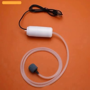 Pompe à oxygène pour aquarium portable mini USB rechargeable en plastique écologique 5L Pompe à air silencieuse Sacs Fournitures pour aquarium Salon - Product Image 3