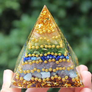 <b>Crystal</b> <b>Chip</b> Pyramid Resin Epoxy Craft Desktop Ornament Home Decor Gift Gold Pearl 7-Layer Stone - Product Image 1