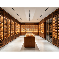 Humidor en verre sur mesure pour boutique de tabac, design classique fait main, armoire à cigares en cèdre espagnol