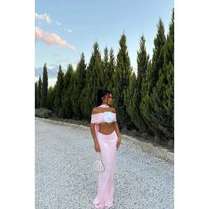 Ensemble de costumes pour femmes Pudra Mariska, élégant et stylé - Product Image 2