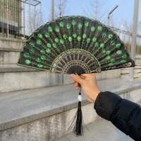 Éventail pliant en plumes de vente directe d'usine Éventail à paillettes brodé Éventail cadeau