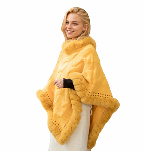 Châle en fausse fourrure florale pour femme, chaud, à manches chauve-souris, en fourrure de lapin artificielle, pour Noël et le Nouvel An - Product Image 3