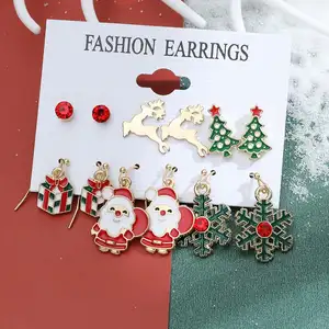 6 pasang anting-anting Santa Claus manusia salju rusa coklat pohon Natal trendi desain baru hadiah Natal untuk wanita