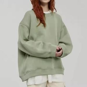 Sweat-shirt oversize en molleton et en tissu éponge pour femme avec logo personnalisé de haute qualité, broderie et impression, épaules tombantes, sweat-shirt à capuche pour femme - Product Image 6