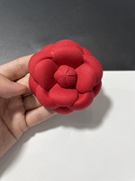 Ornements de corsage de camélia en forme de Nibu 6.8 cm de diamètre petite fleur parfumée avec dentelle de tissu de maille de broche pour une utilisation de vêtement