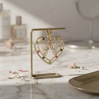 Collier Pendentif Cœur Nœud en Laiton Plaqué Or 14K avec Breloque CZ Colorée et Design Creux pour Femmes et Filles – Accessoire de Mode Idéal