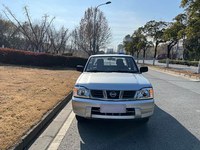 Nissan ZN Box-type 2013 2.4L Penggerak Dua Roda Standar Kulit Tahan Lama Bertenaga Harga Terjangkau yang Laris di Tiongkok