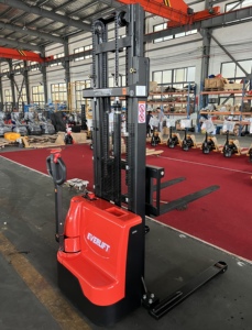 Heli ELES-15J 经济型步行式电动堆高车 1200kg 载重 3000mm 3.5M 升降机 液压托盘叉车 用于仓库运输 - Product Image 2