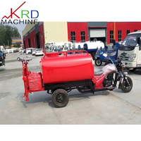 Arroseur à essence à trois roues Suppresseur de poussière multifonctionnel Canon à brouillard d'eau Véhicule mobile d'irrigation pour le jardinage
