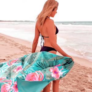 Serviette de plage à impression numérique en microfibre XL personnalisée par sublimation avec emballage de sac - Product Image 3