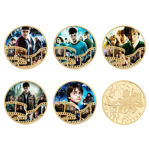 เหรียญที่ระลึกพิมพ์ลายตัวอักษรเคลือบทอง 24K ดีไซน์ใหม่ 5 แบบ ธีมภาพยนตร์อเมริกัน พอร์เตอร์ ขายส่ง - Product Image 1