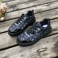 309 Sepatu Sneakers Ukuran Besar Model Bunga Berongga, Bernapas, Gaya Eropa dan Amerika Terbaru, Kasual, Bertali, Cocok untuk Kerja