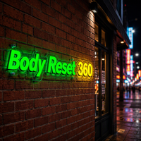 Enseigne LED personnalisée en acrylique, rétroéclairée et éclairée par l'avant, avec panneau arrière en métal pour publicité murale intérieure et signalétique commerciale
