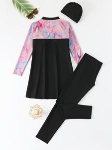 <span class=keywords><strong>Maillot</strong></span> <span class=keywords><strong>de</strong></span> <span class=keywords><strong>bain</strong></span> deux pièces <span class=keywords><strong>grande</strong></span> <span class=keywords><strong>taille</strong></span> pour femme avec motif teint et bonnet <span class=keywords><strong>de</strong></span> <span class=keywords><strong>bain</strong></span>, pantalon à manches longues, coupe ajustée et amincissante, tenue <span class=keywords><strong>de</strong></span> plage - Product Image 6