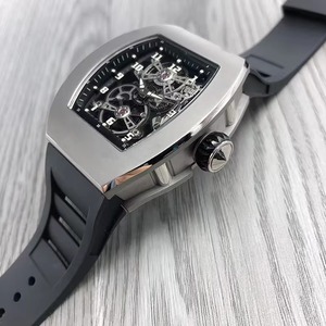 Montre de luxe sportive en fibre de carbone haut de gamme avec boîtier creux, verre saphir et mouvement mécanique à tourbillon, couleur grise - Product Image 1
