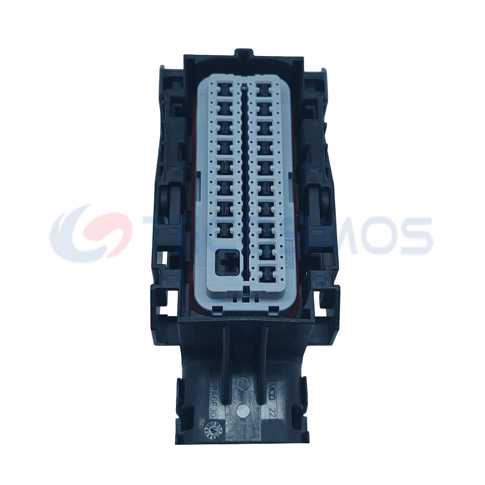 Automotive Engine Computer Board Plug Harness Connector Anti Use for Cadillac 73 Pin Female CT73-0005M-1