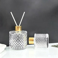 Diffuseur de parfum en verre cylindrique de luxe 50ml/100ml/200ml avec bâtonnets, rechargeable, couleur et emballage personnalisables