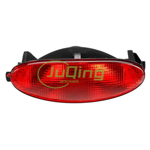 Le <span class=keywords><strong>feu</strong></span> <span class=keywords><strong>antibrouillard</strong></span> arrière de voiture ne comprend pas l'ampoule adaptée aux voitures à deux portes Peugeot <span class=keywords><strong>206</strong></span> CC SW Hatchback 6351K5 - Product Image 1