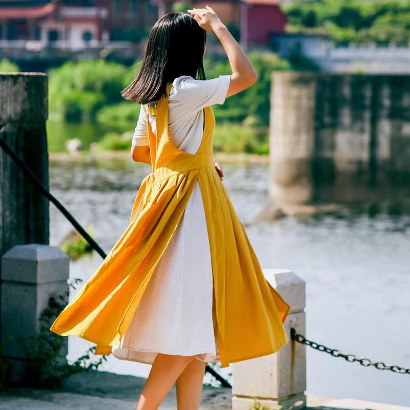 สีเหลือง