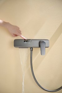 Robinet de salle de bain moderne de style italien, mural, en laiton, avec jet de <span class=keywords><strong>douche</strong></span> massant, cartouche céramique, garantie 5 ans - Product Image 2