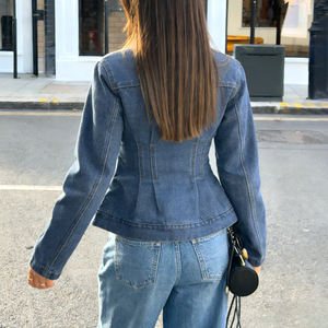 เสื้อแจ็คเก็ตยีนส์ทรงสกินนี่สไตล์เรโทรสำหรับผู้หญิง ฤดูใบไม้ร่วง-ฤดูหนาว สีน้ำเงิน บลูสคอร์เซ็ทแบบมีปก แต่งระบายจีบ แขนยาว ย้อมสีพื้น - Product Image 6