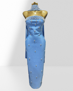 Robe de soirée midi en satin bleu clair sans bretelles avec col à perles, manches cape, robe de soirée moulante de luxe avec strass - Product Image 1