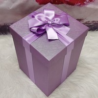 Boîte d'emballage de mariage personnalisée avec ruban Boîte d'emballage cadeau surprise carrée en or