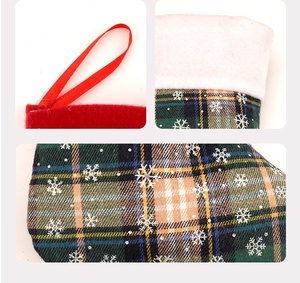 <span class=keywords><strong>Chaussette</strong></span> <span class=keywords><strong>de</strong></span> <span class=keywords><strong>Noël</strong></span> en tissu écologique RS Xmas Check Snowflake, décorations <span class=keywords><strong>de</strong></span> <span class=keywords><strong>Noël</strong></span> modernes et festives <span class=keywords><strong>à</strong></span> <span class=keywords><strong>suspendre</strong></span> <span class=keywords><strong>à</strong></span> l'arbre, cadeau - Product Image 6