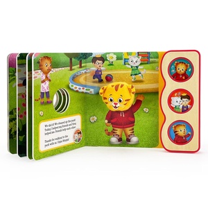 Livre sonore interactif personnalisable sur le thème du nettoyage du parc et de l'amitié |   Livre cartonné robuste avec boutons sonores pour enfants - Product Image 1
