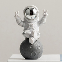 Poupée décorative astronaute en PVC au design moderne, boîte mystère créative, cadeau pour enfants, ornements de bureau, vente en gros