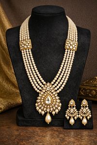 Ensemble collier et boucles d'oreilles en or avec pendentif et perles Kundan pour femmes et filles - Product Image 5