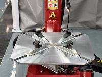 Les outils de démontage et d'installation de pneus sont directement fournis par l'usine pour les pneus de voiture Moto et voiture