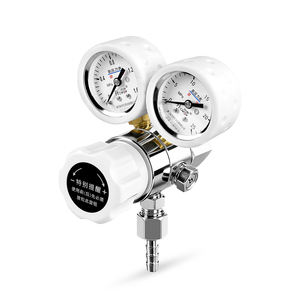 Connecteur personnalisé G5/8 bouteille de <span class=keywords><strong>gaz</strong></span> O2 réservoir 1.2MPa pression de <span class=keywords><strong>sortie</strong></span> <span class=keywords><strong>double</strong></span> jauge Portable petite Ambulance médicale régulateur d'oxygène - Product Image 1