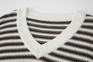 Fabricant de pulls sans manches en maille jacquard à rayures bretonnes, col en V, en mélange de lin et de lyocell, pour femmes, sur mesure OEM/ODM - Product Image 4