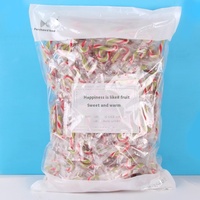Boîte cadeau de Noël rouge et blanche de 2 kg de sucettes et de cannes en sucre rouges, blanches et vertes aux saveurs fruitées, collations de loisirs
