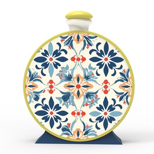 לוגו קיבולת אישית לוגו סיטוני של חרסינה בעבודת יד פורצלן משקה יין דקנטר טאלאוורה קרמית - Product Image 1