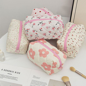 Sac de maquillage matelassé en coton imprimé dessin animé, trousse de toilette à fermeture éclair, sac cosmétique de grande capacité - Product Image 2