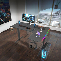 Vente chaude en forme de L RGB Éclairage Bureau de jeu Bureau d'ordinateur en bois moderne personnalisable avec surface en carbone directement de l'usine