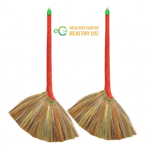 Balai en herbe douce Eco2go Vietnam - Balai écologique léger et durable pour usage domestique avec poils en herbe naturelle - Product Image 1